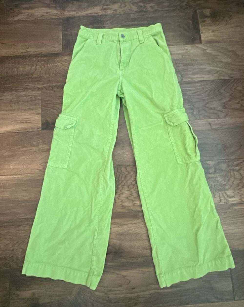 Brandy Melville J. Galt Green Corduroy Cargo Pants